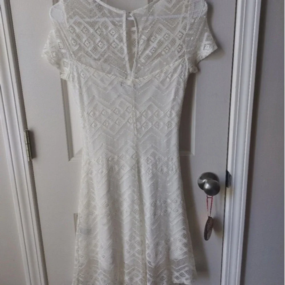 Three Pink Hearts - Ivory/White Lace Mini Dress - Picture 2 of 5